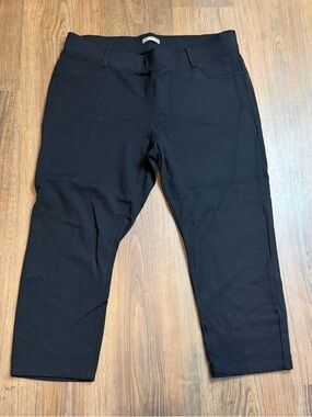 Maurice’s Ponte Black Stretch Capri Pants Sz L